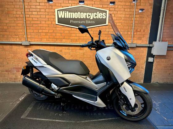 YAMAHA XMAX 250 CONNECTED ABS YAMAHA XMAX 250 CONNECTED ABS